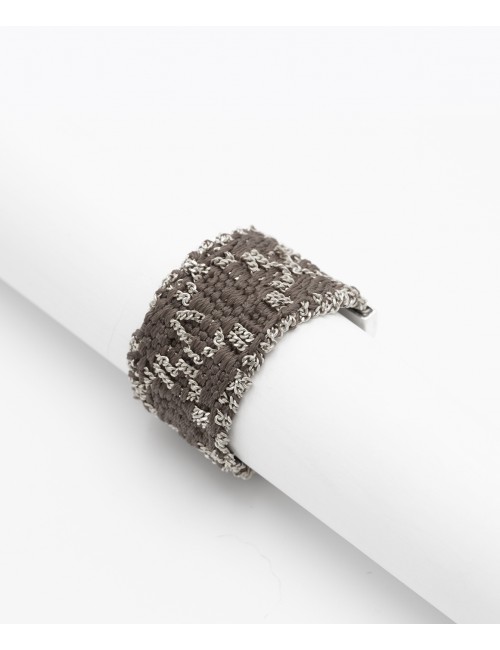 RHOMBUS Ring in Sterling Silver Rhodium plated. Fabric: Brown