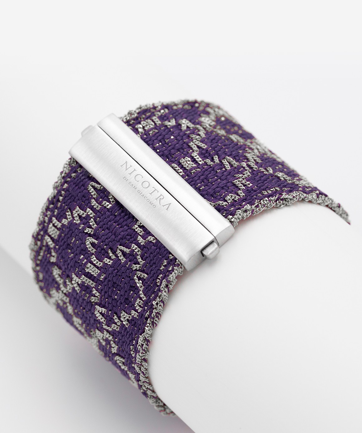 RHOMBUS Bracelet in Sterling Silver Rhodium plated. Fabric: Silk Purple