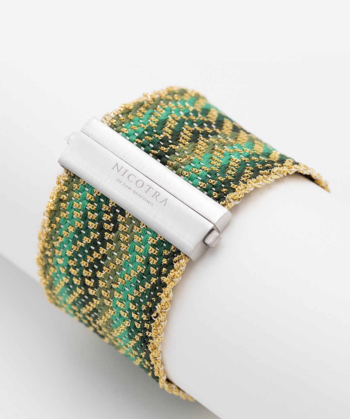 ZIG ZAG Bracelet in Sterling Silver 18Kt. Gold plated. Fabric: Silk Shades of Green